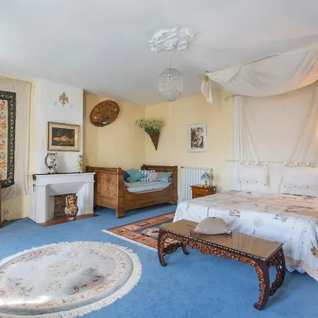 בית כפרי Saint-just-luzac Chateau Sleeps 15 Pool Wifi Saint-Just-Luzac
